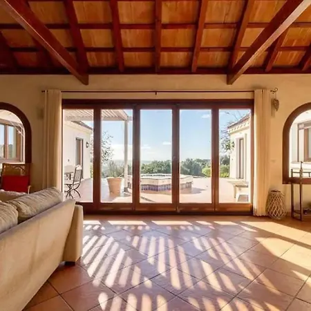 Lodge-la Rosa Lodge